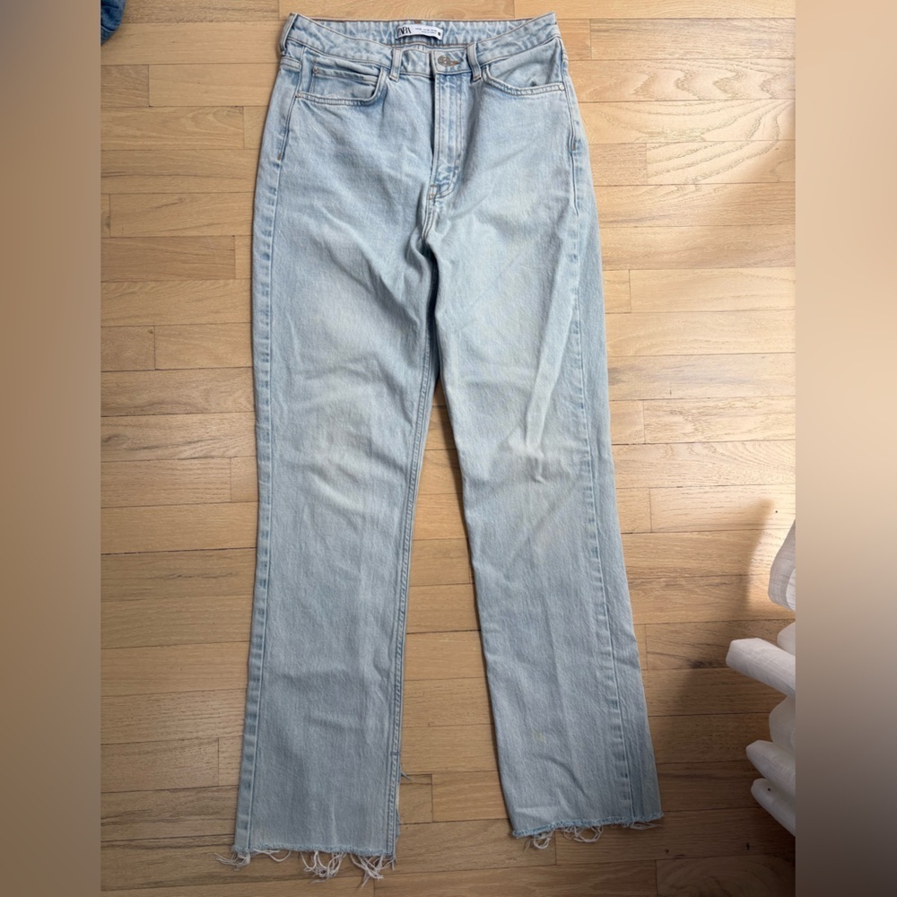 Zara Light Blue Distressed Hem Jeans - Picture 5 of 6